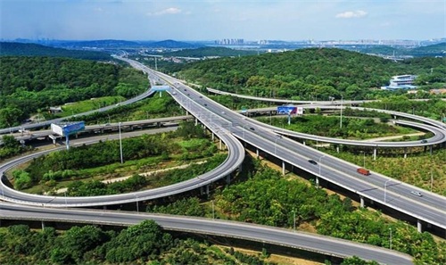 济阳钢筋套筒应用于高速公路